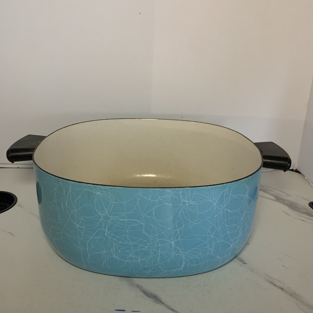 1950's Serendipity Turquoise Pot Enamelware Spaghetti Drizzle 10" No Lid